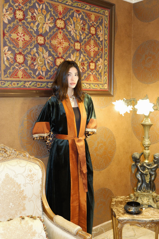 FOREST GREEN VELVET KAFTAN WITH LEOPARD PRINT